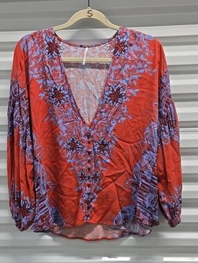 Free People Birds Of Feather Blouse Red Blue Cooperr Size XS Ballon Sleeves EUC